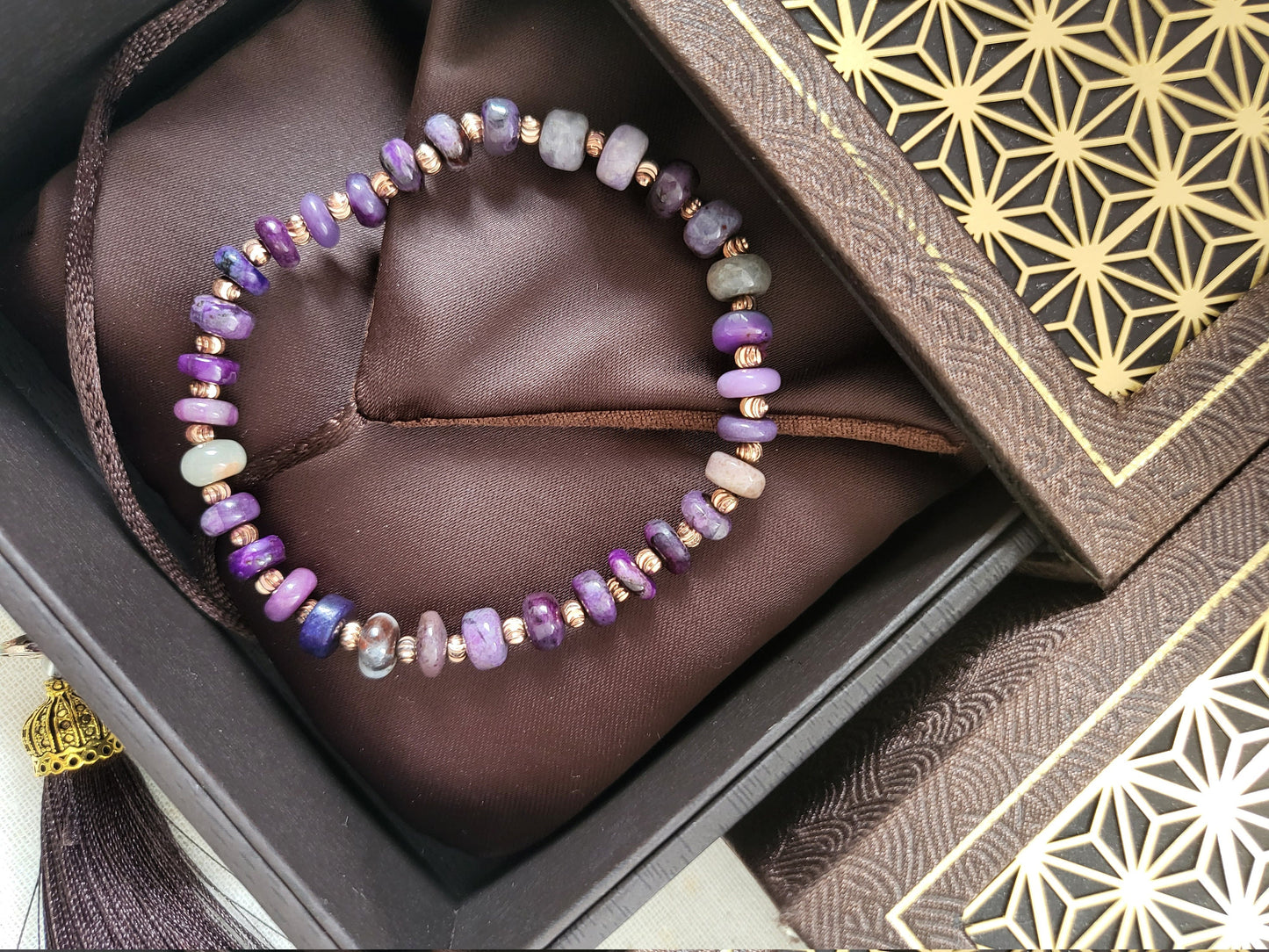 7mm Natural Purple Sugilite Stone bead Crystal Small Stones with Gold Beads Bracelet
