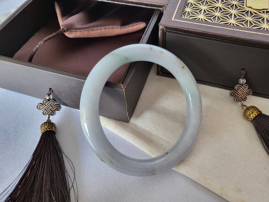 The Ultimate Guide to Choosing the Perfect Jade Bangle: Top 5 Recommendations