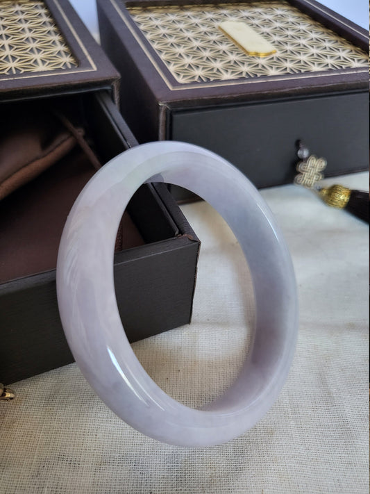 Lavender jade discount bangle grade a