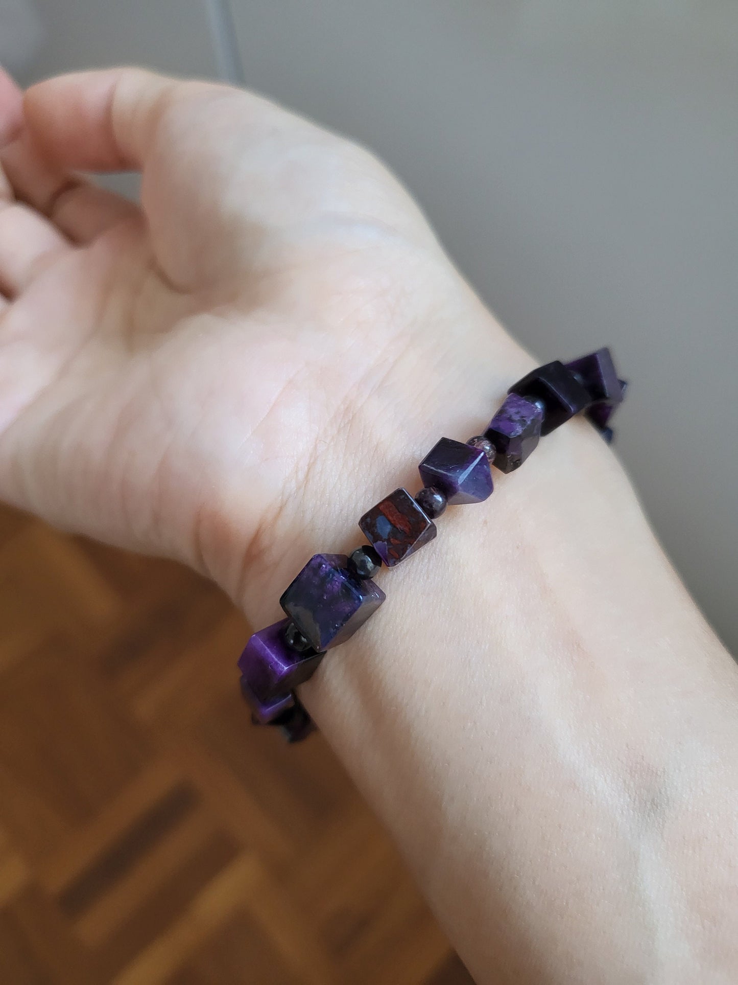 Natural Sugilite Reddish Purple High Quality Square Bead Beaded Bracelet