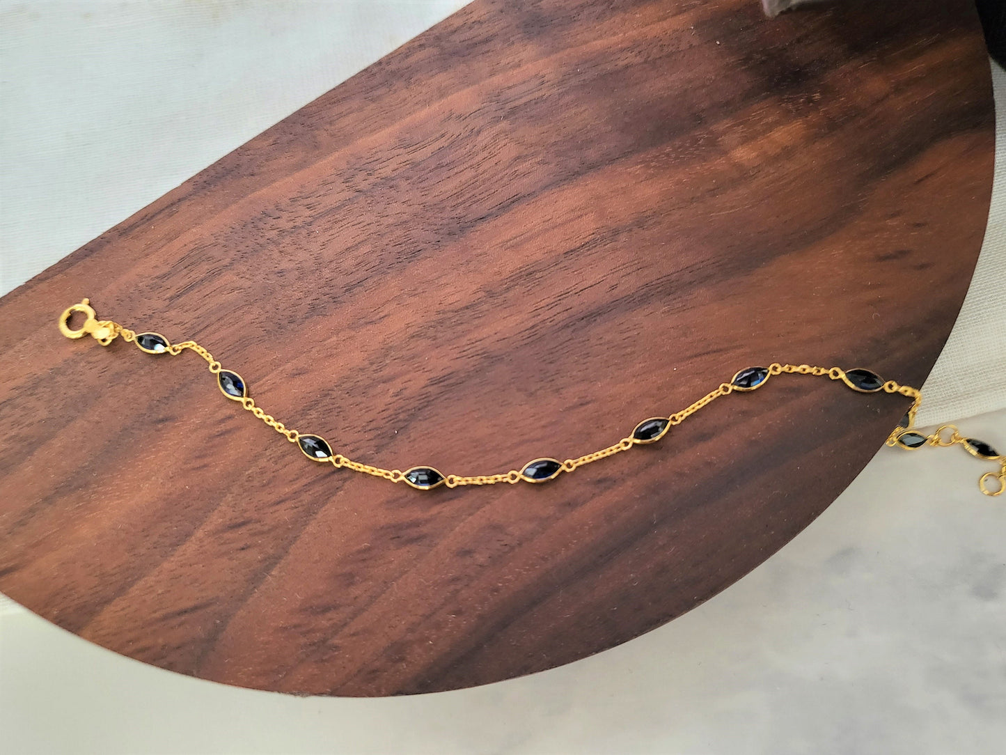 Thai Design Natural Blue Sapphire 18K Solid Gold Chain Bracelet Eyelet Gems Rare Gemstone Dainty