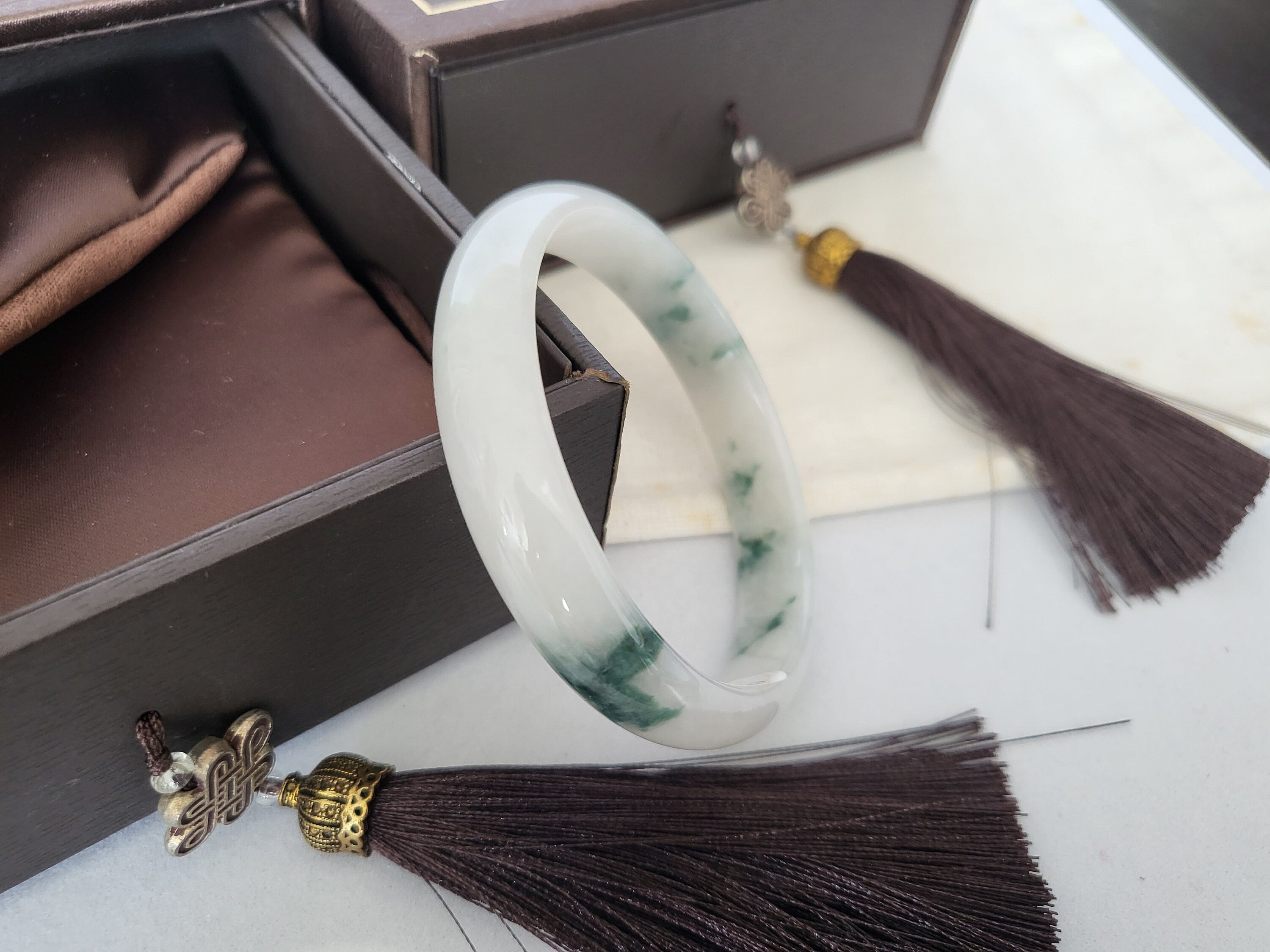 55mm Jadeite Grade A Bangle Natural Burma Jade Green with White Flower [PINE WINTERLAND COLLECTION]