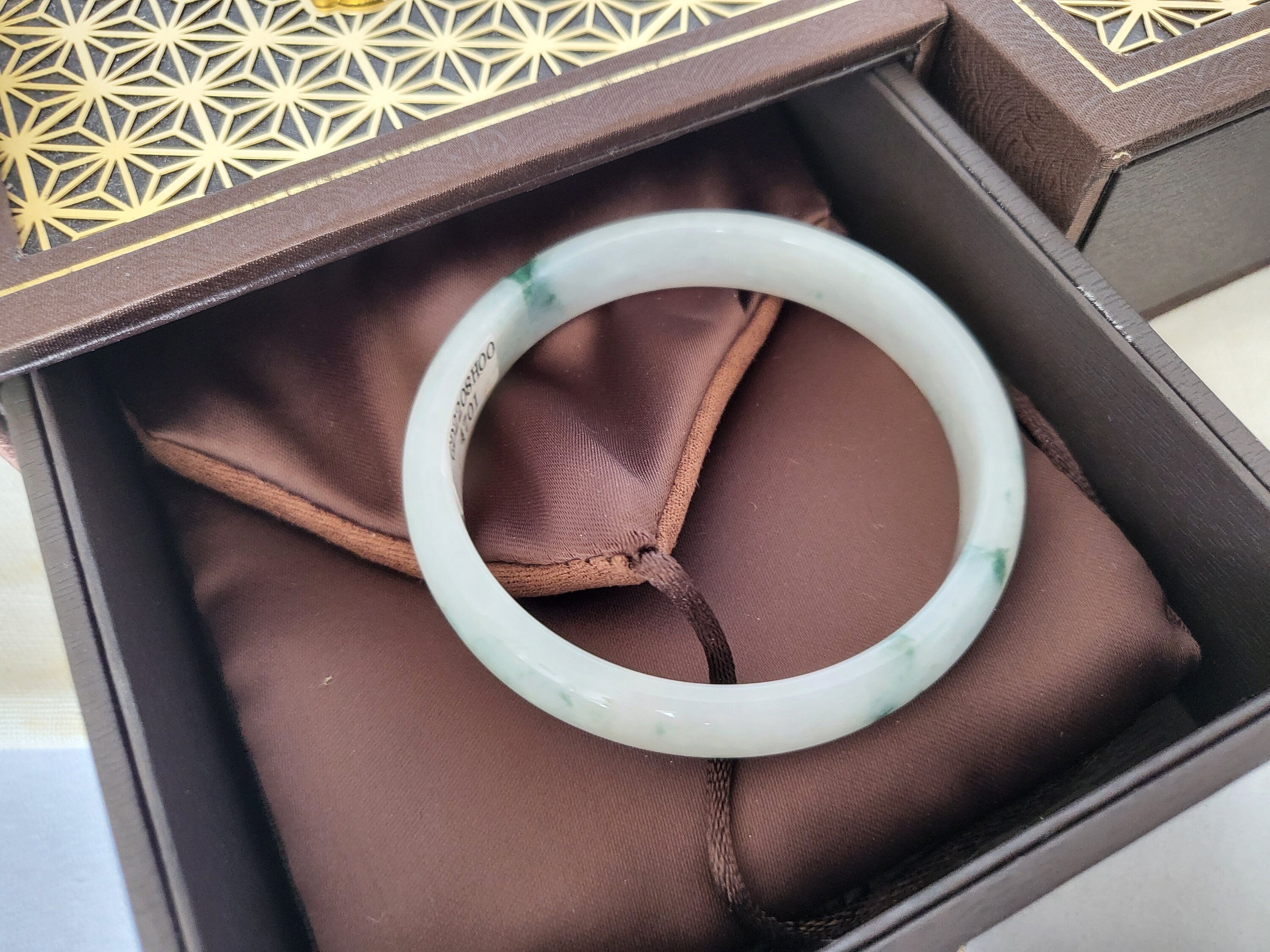 55mm Jadeite Grade A Bangle Natural Burma Jade Green with White Flower [PINE WINTERLAND COLLECTION]
